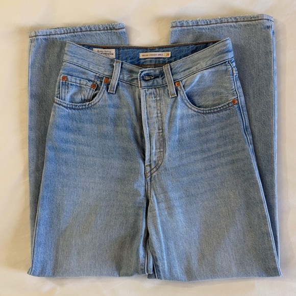 Levi's Denim - Levi’s Ribcage Straight Ankle Jeans Size 25